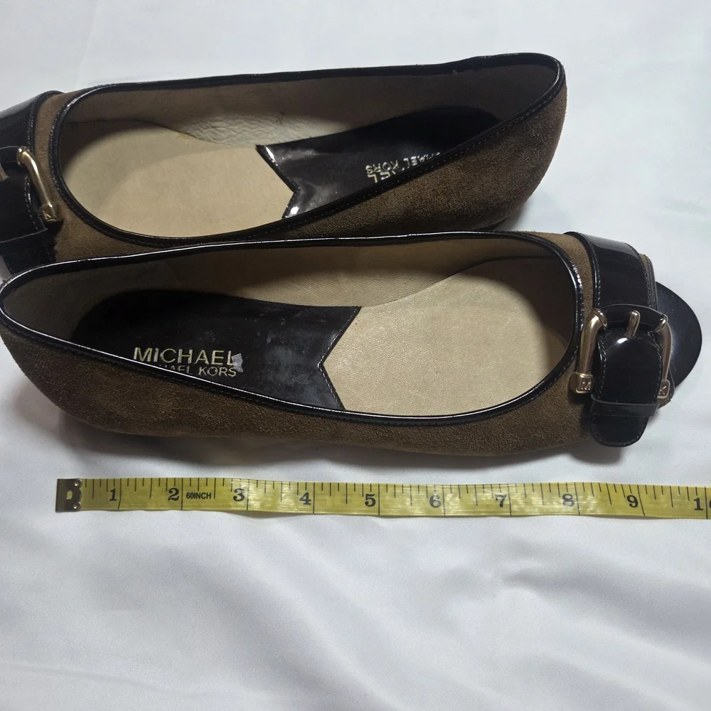 Michael Kors Suede Peep Toe Flats 9.5 Tan Buckle Patent Trim